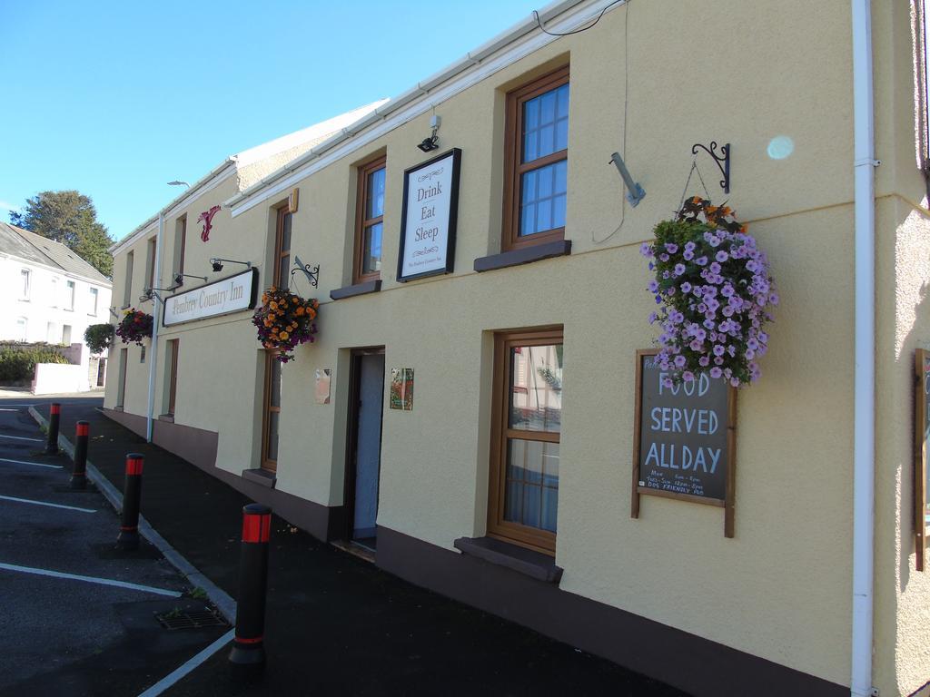 The Pembrey Country Inn Экстерьер фото